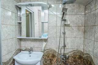 Отель Hotel S.R Тбилиси Двухместный номер Делюкс с 1 кроватью-5