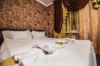 Отель Hotel S.R Тбилиси Номер Делюкс с кроватью размера «king-size»-2