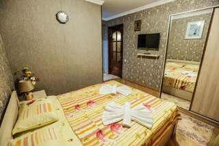 Отель Hotel S.R Тбилиси Стандартный номер с кроватью размера "king-size"-7